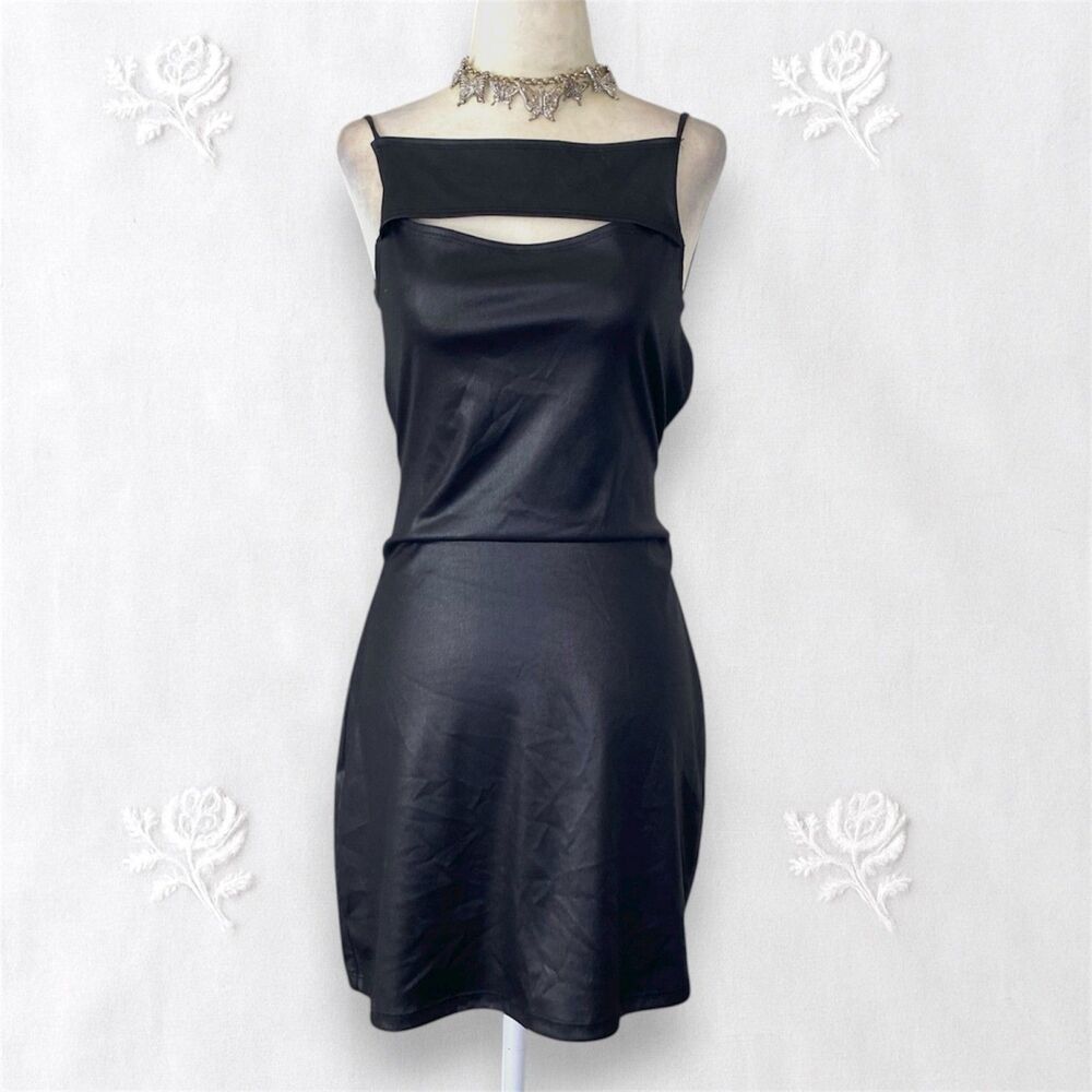 Early 2000's Hottie Slinky Open Back Lace Up Little Black Mini Party Dress M